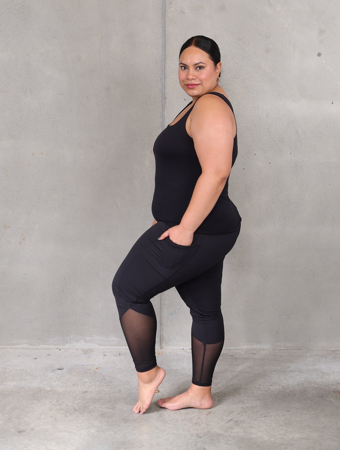 Contour Singlet - Black