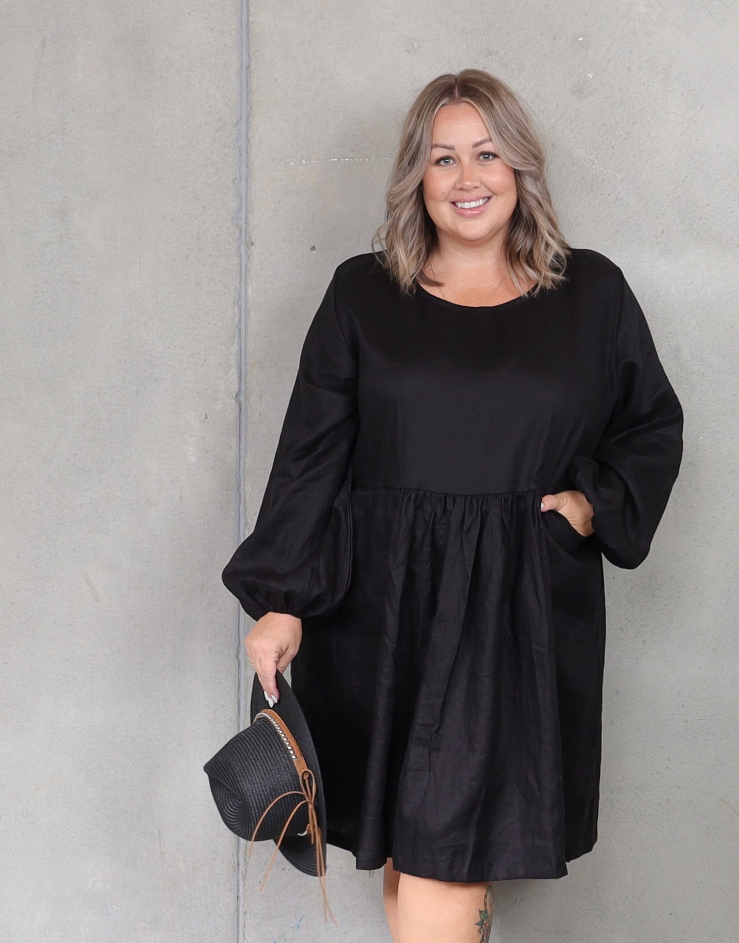 Willow Pocket Dress - Black Linen