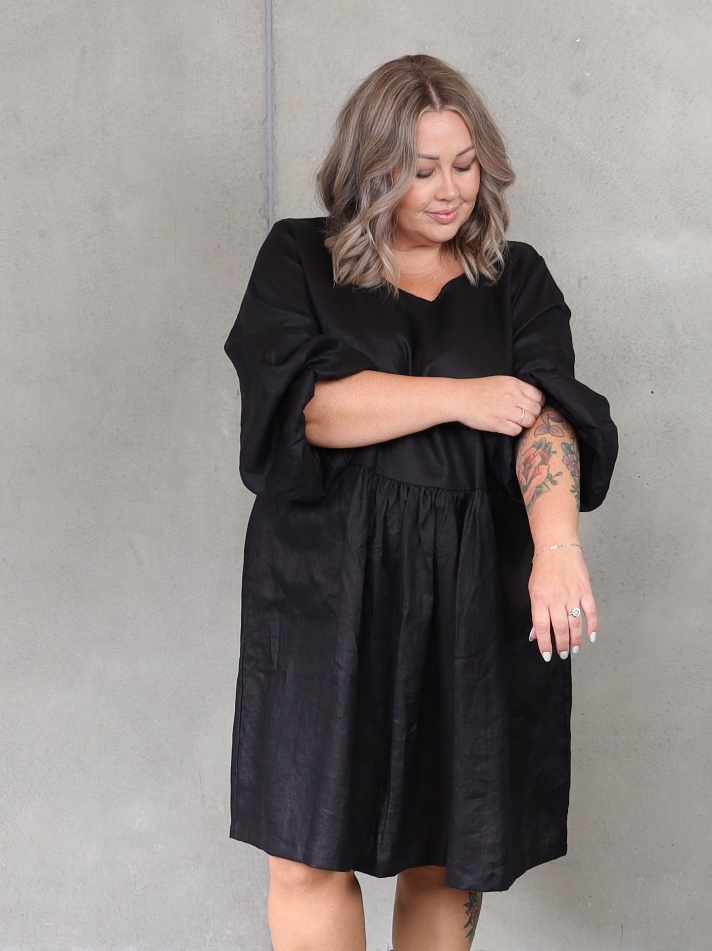 Willow Pocket Dress - Black Linen