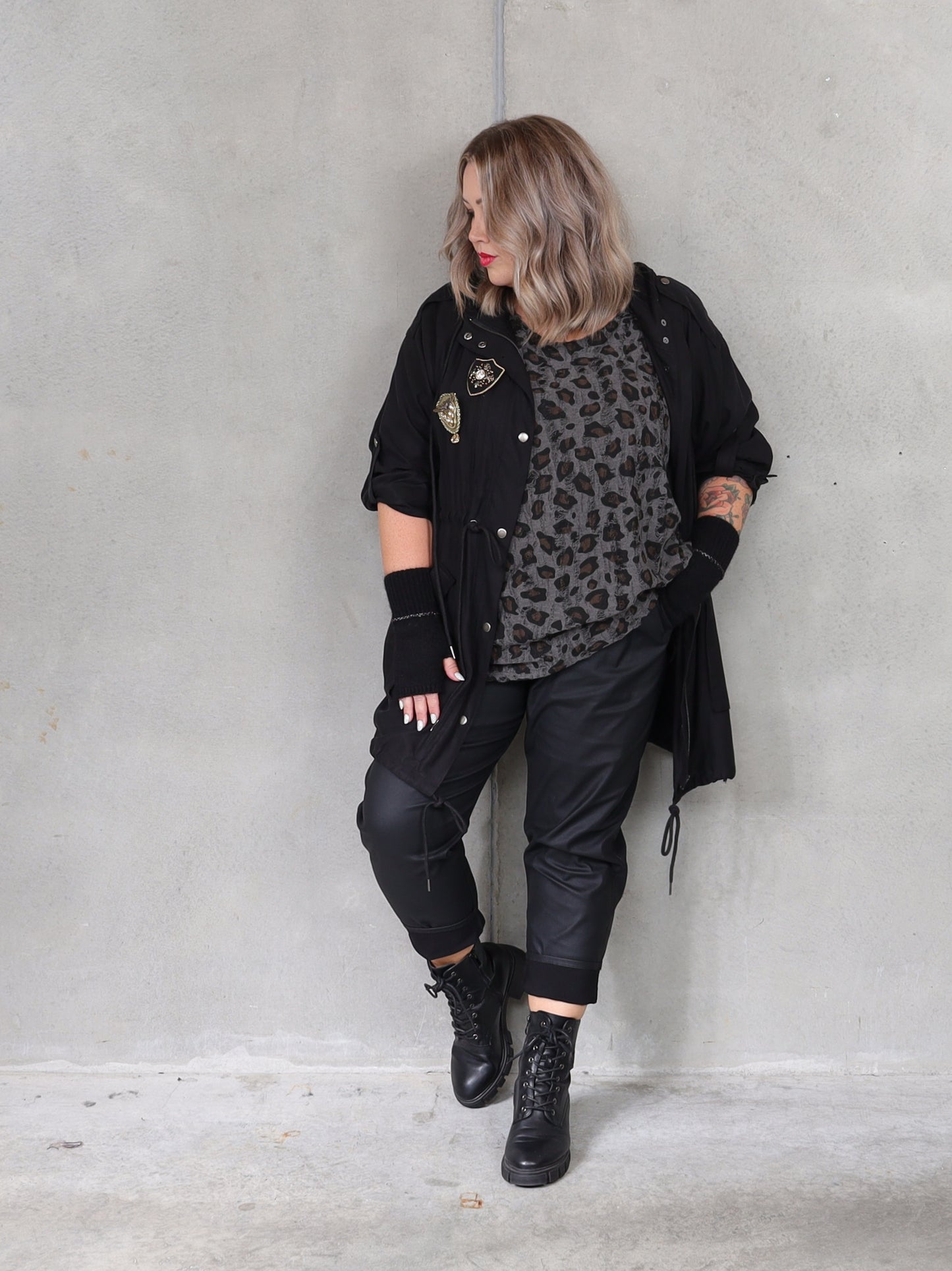 Evenflow Anorak - Black