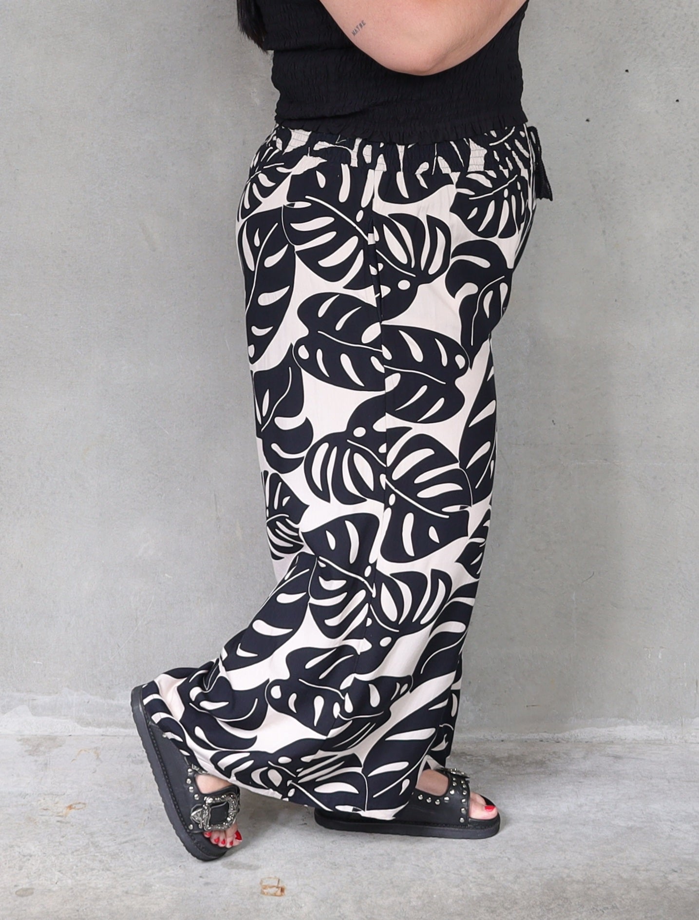 Resort Pant - Monstera Leaf
