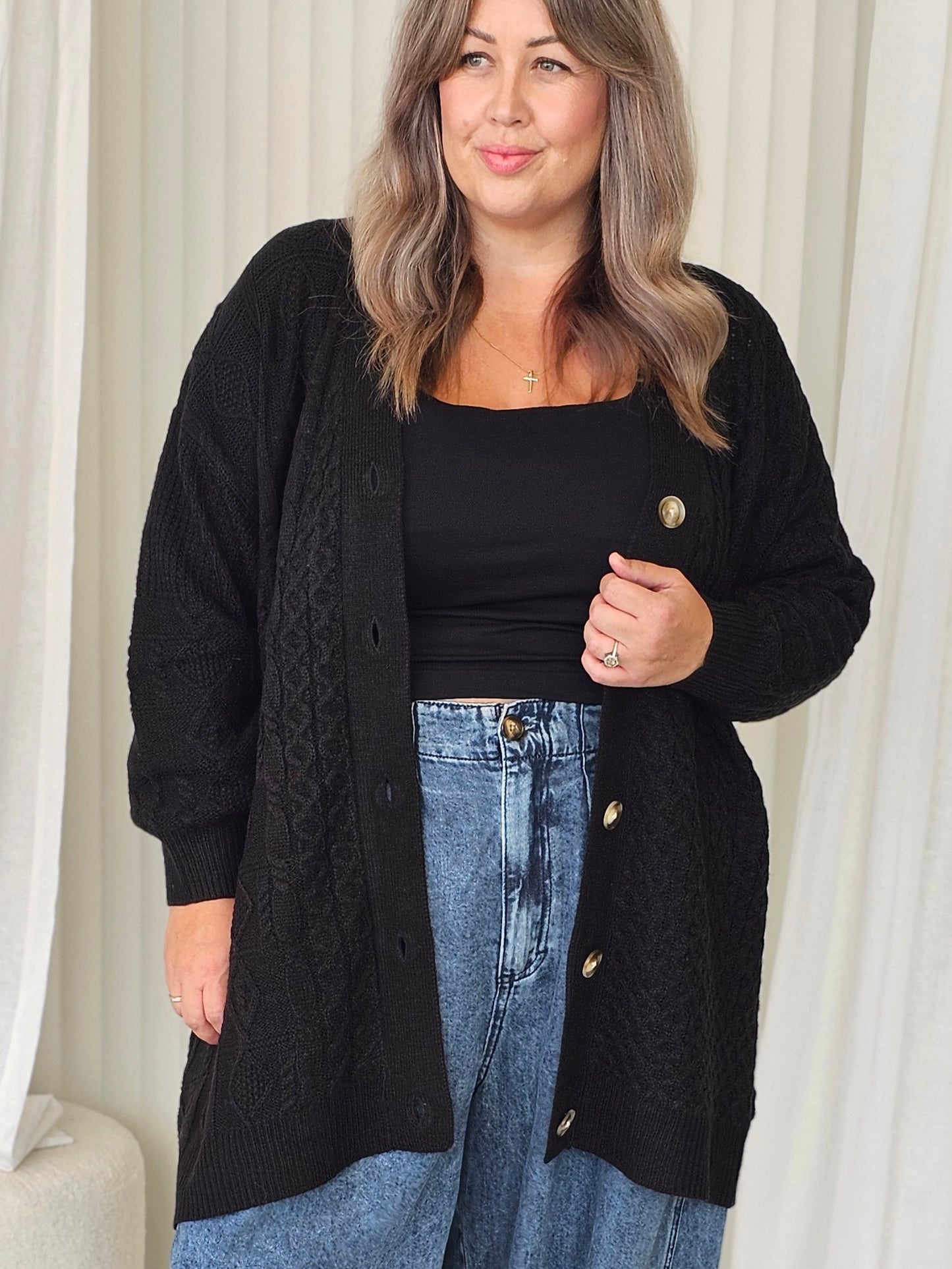 Alfie Cardi - Black