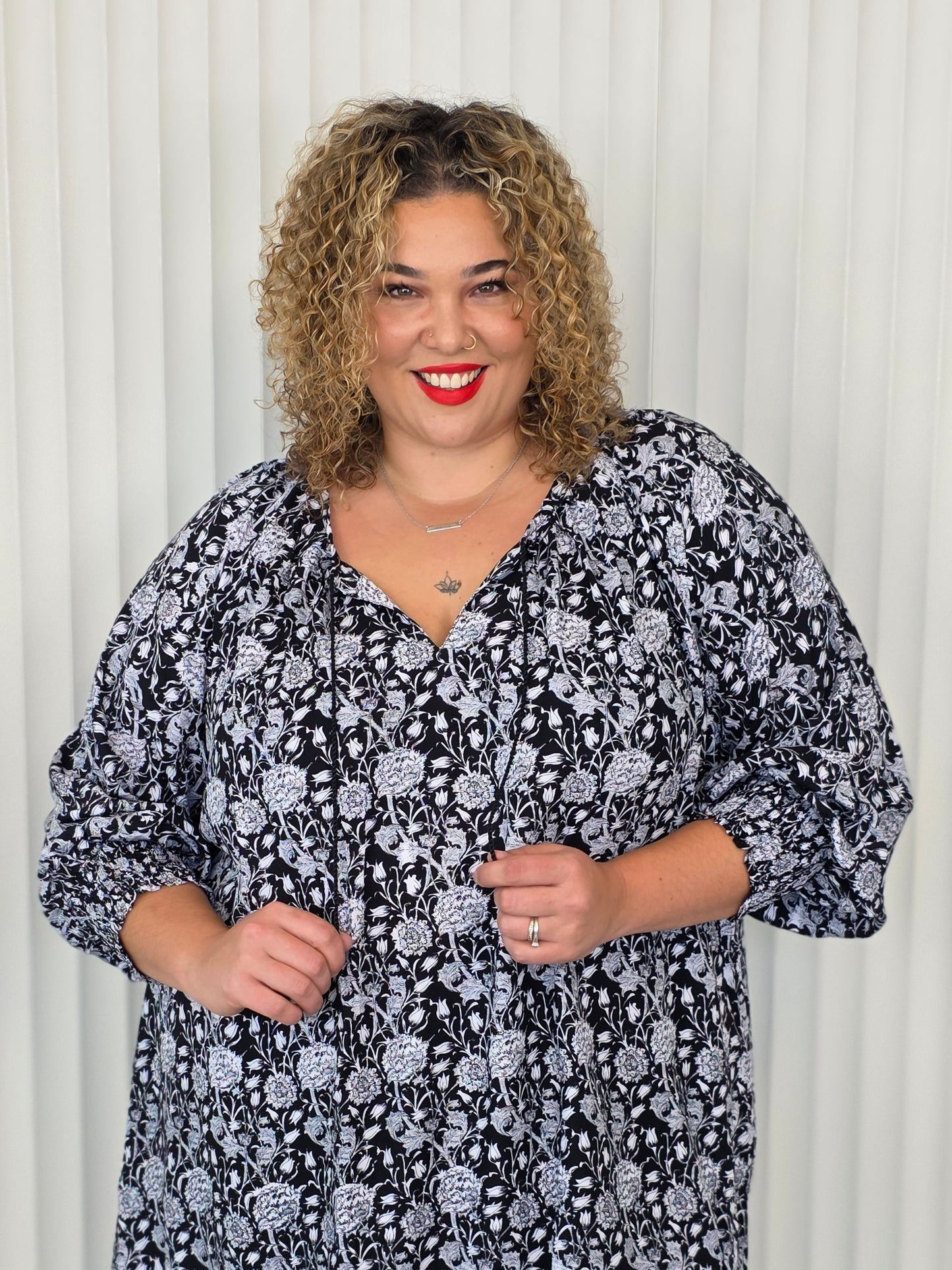 Iris Blouse - Black Marigold