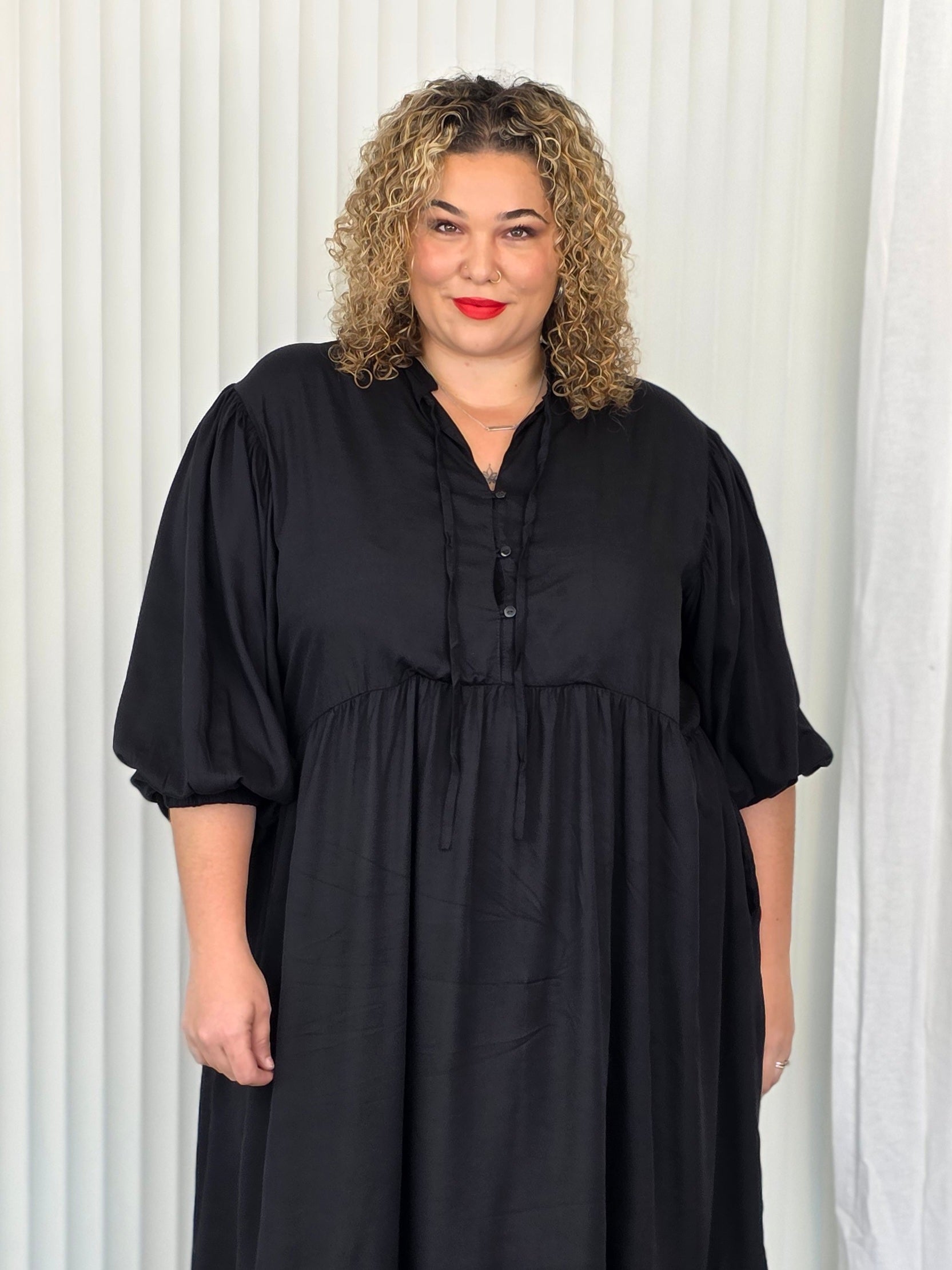 Delilah Dress - Black - Isla-Maree