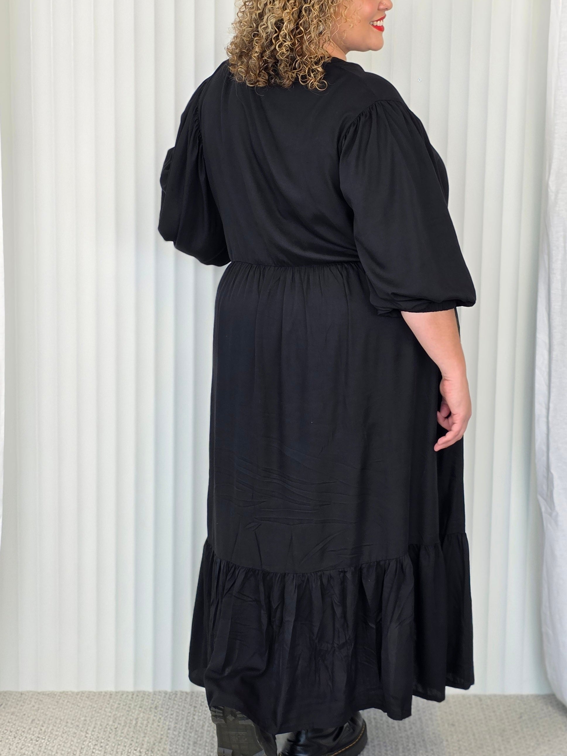 Delilah Dress - Black - Isla-Maree