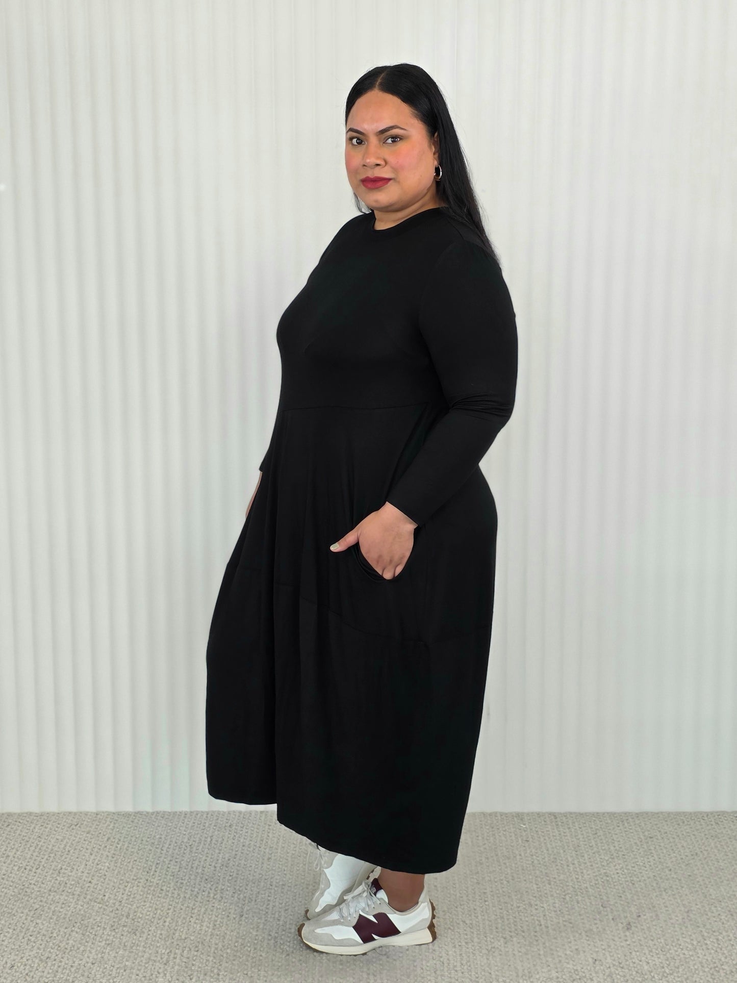 Staple Knit Dress - Black