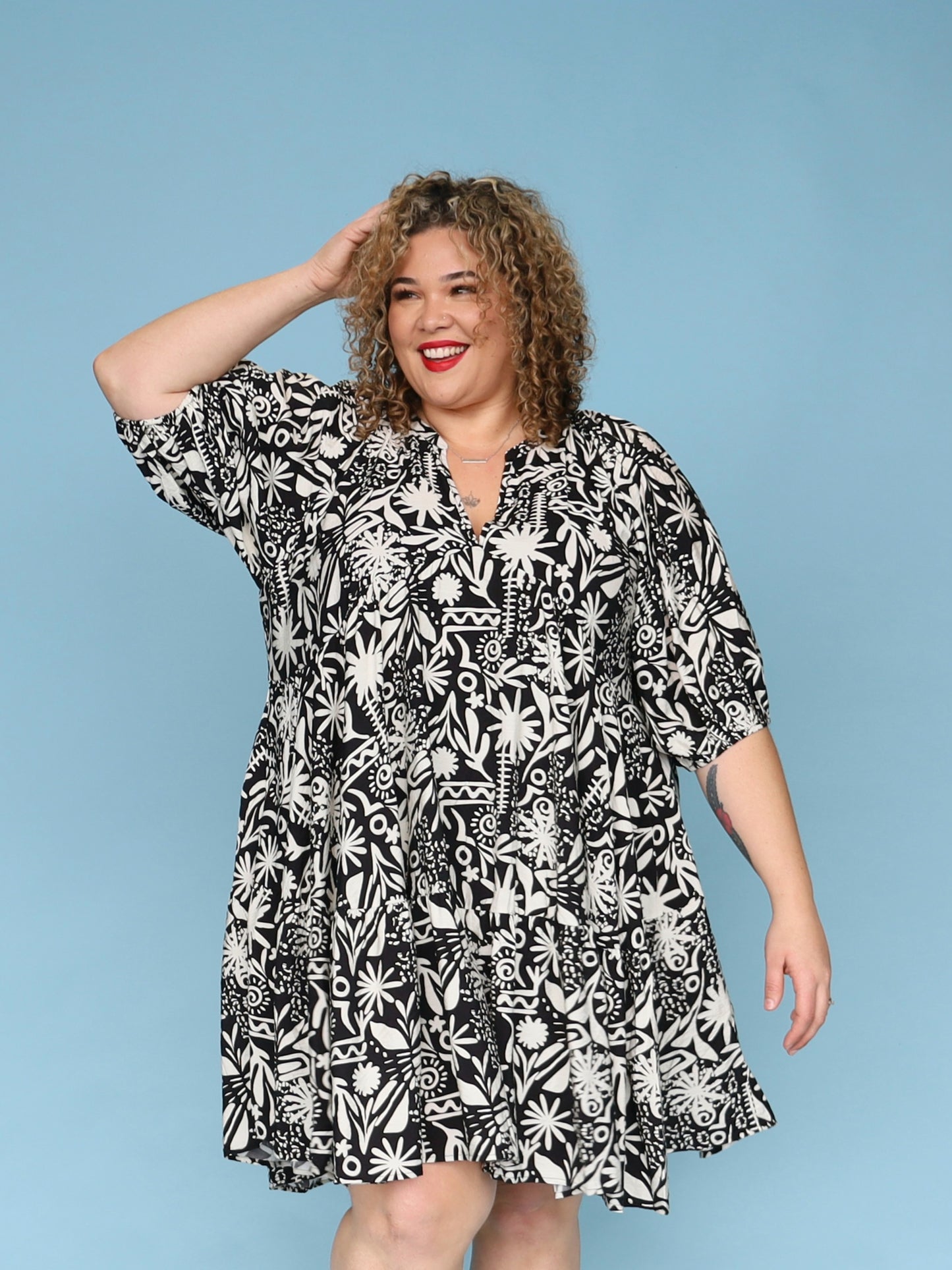 Mamma Mia Dress - Beach Vacay Black