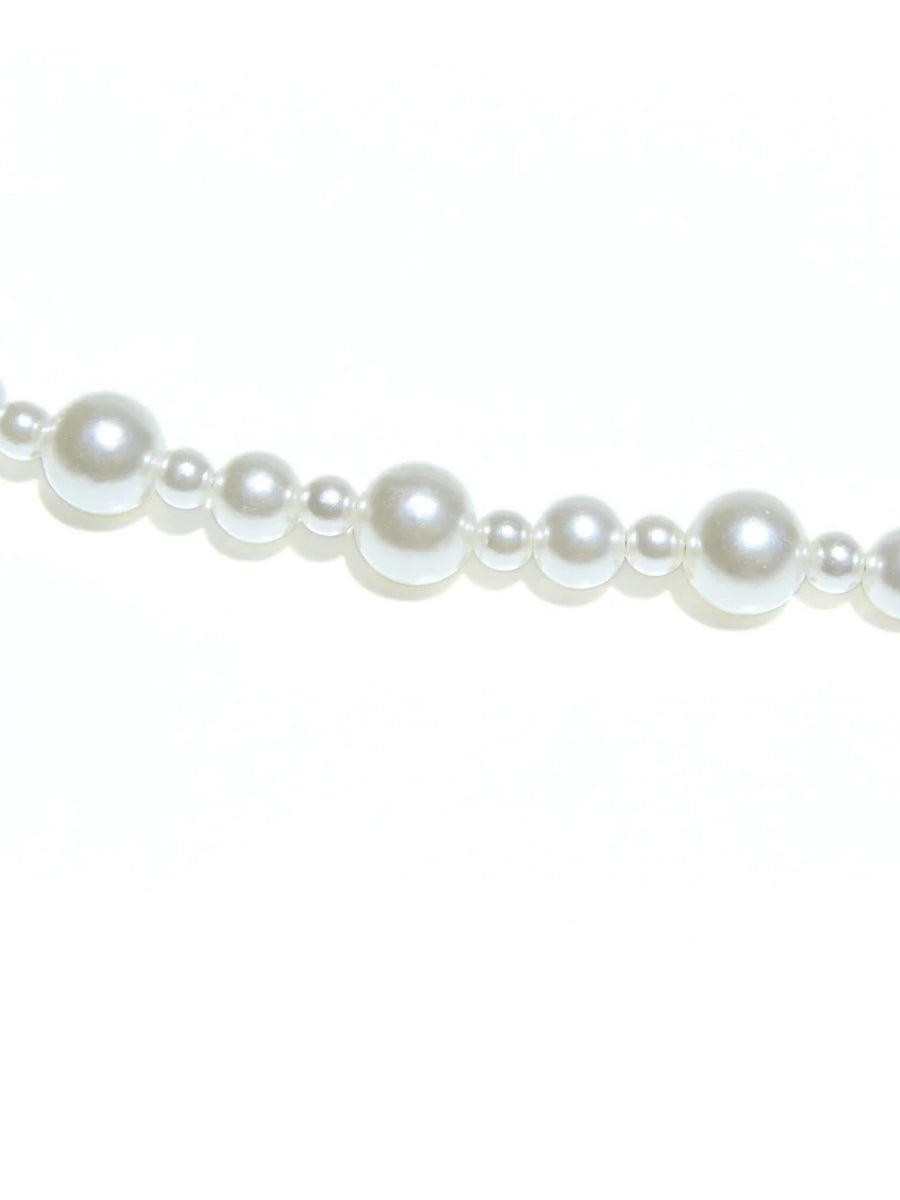 Queen of the Foxes - Pearl Lanyard