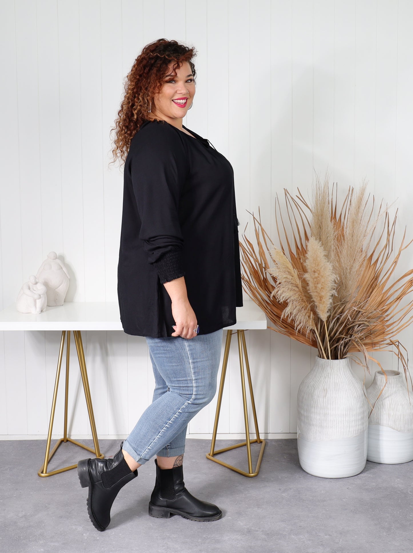 Iris Blouse - Black - Isla-Maree