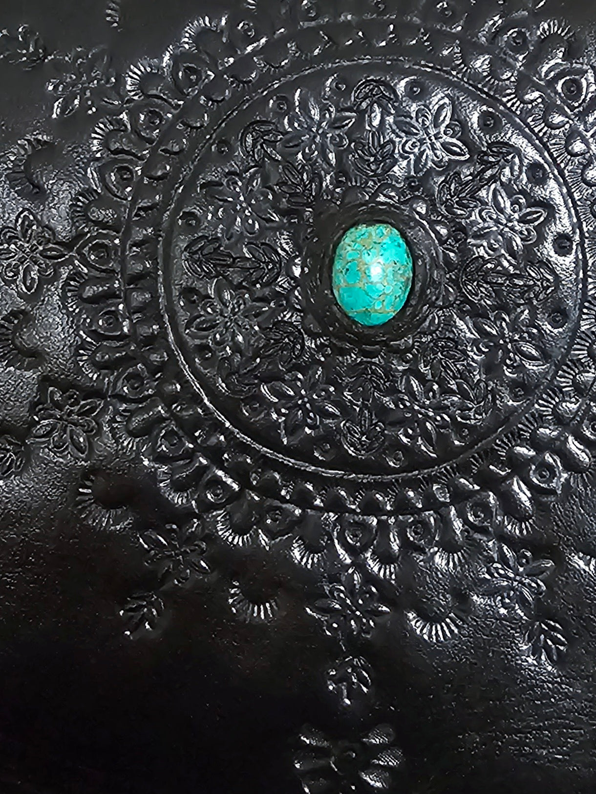 Carved Saddle Bag - Black