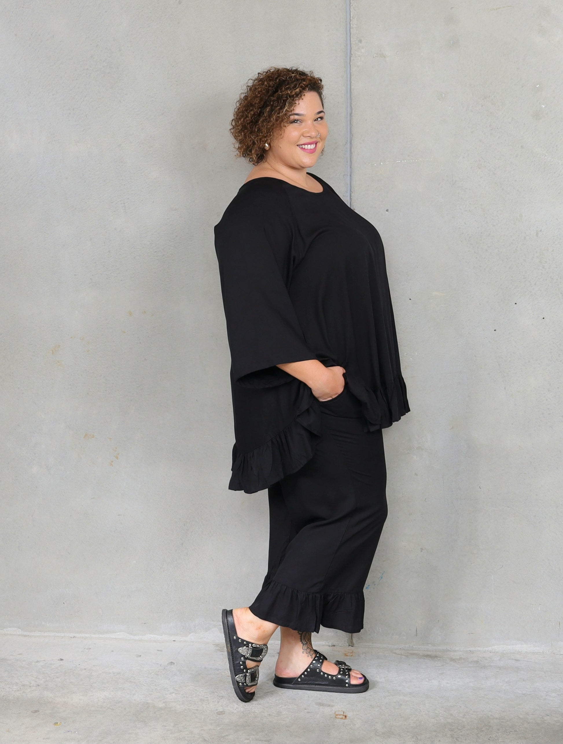 Gigi Top  - Black - Isla-Maree