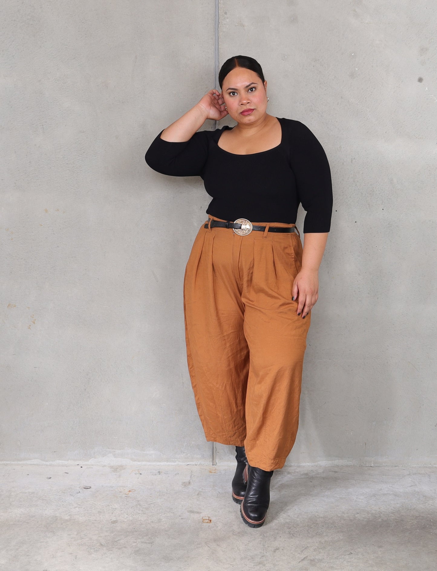 Square Neck Knit - Black