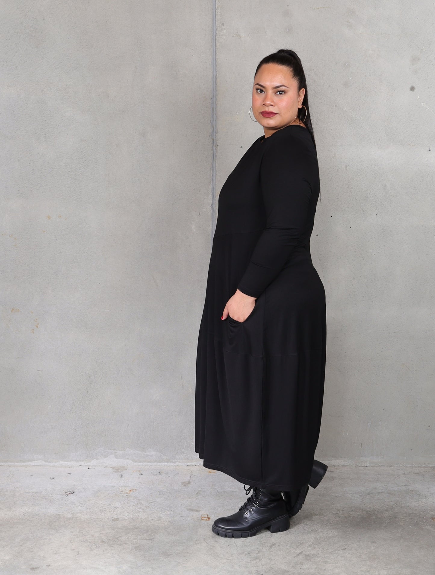 LAVISH Staple Knit Dress - Black
