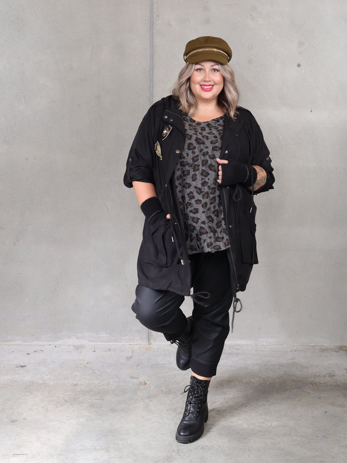 Evenflow Anorak - Black