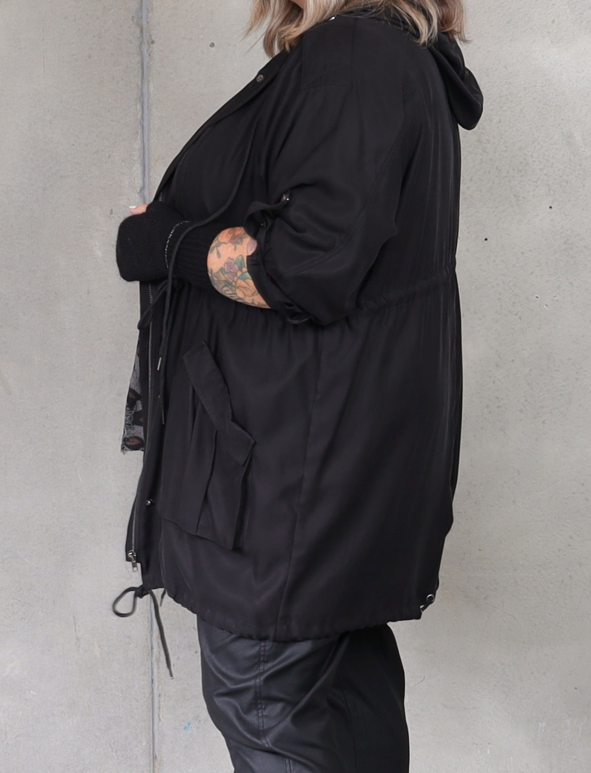 Evenflow Anorak - Black