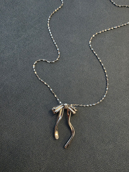 Bow Necklace - Silver - Isla-Maree