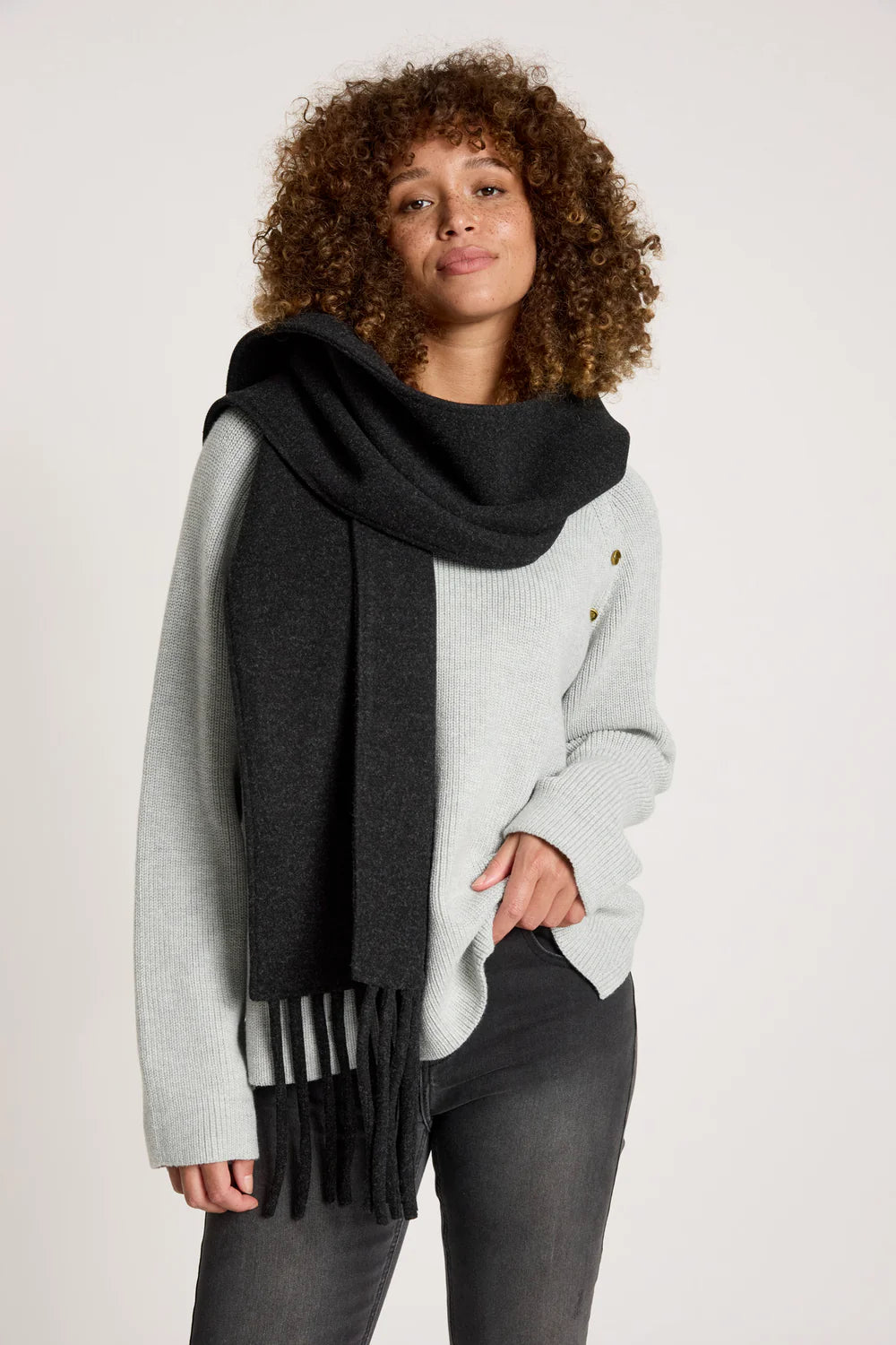 eb&ive Sable Scarf - Char