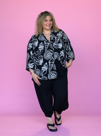 Haven Shirt - Black Seashells