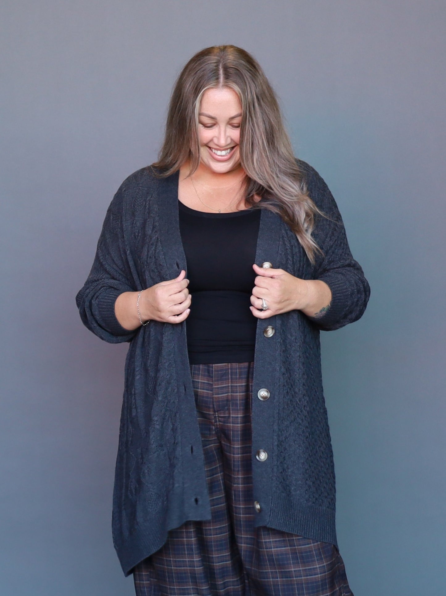 Alfie Cardi - Charcoal - Isla-Maree