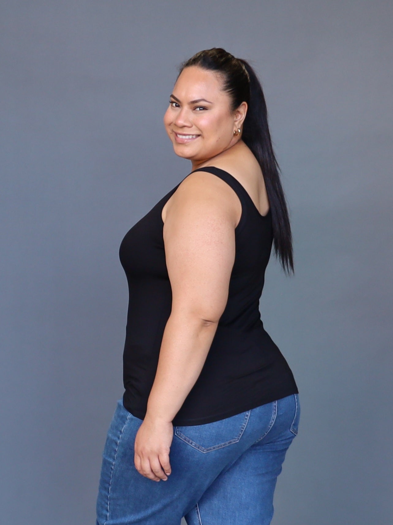 Basic Singlet - Black - Isla-Maree