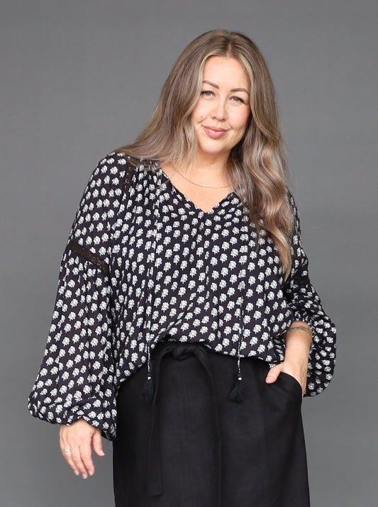 Sara Blouse - Winter Floral