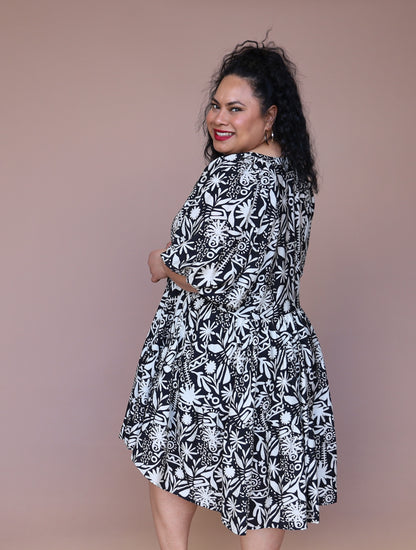 Mamma Mia Dress - Beach Vacay Black