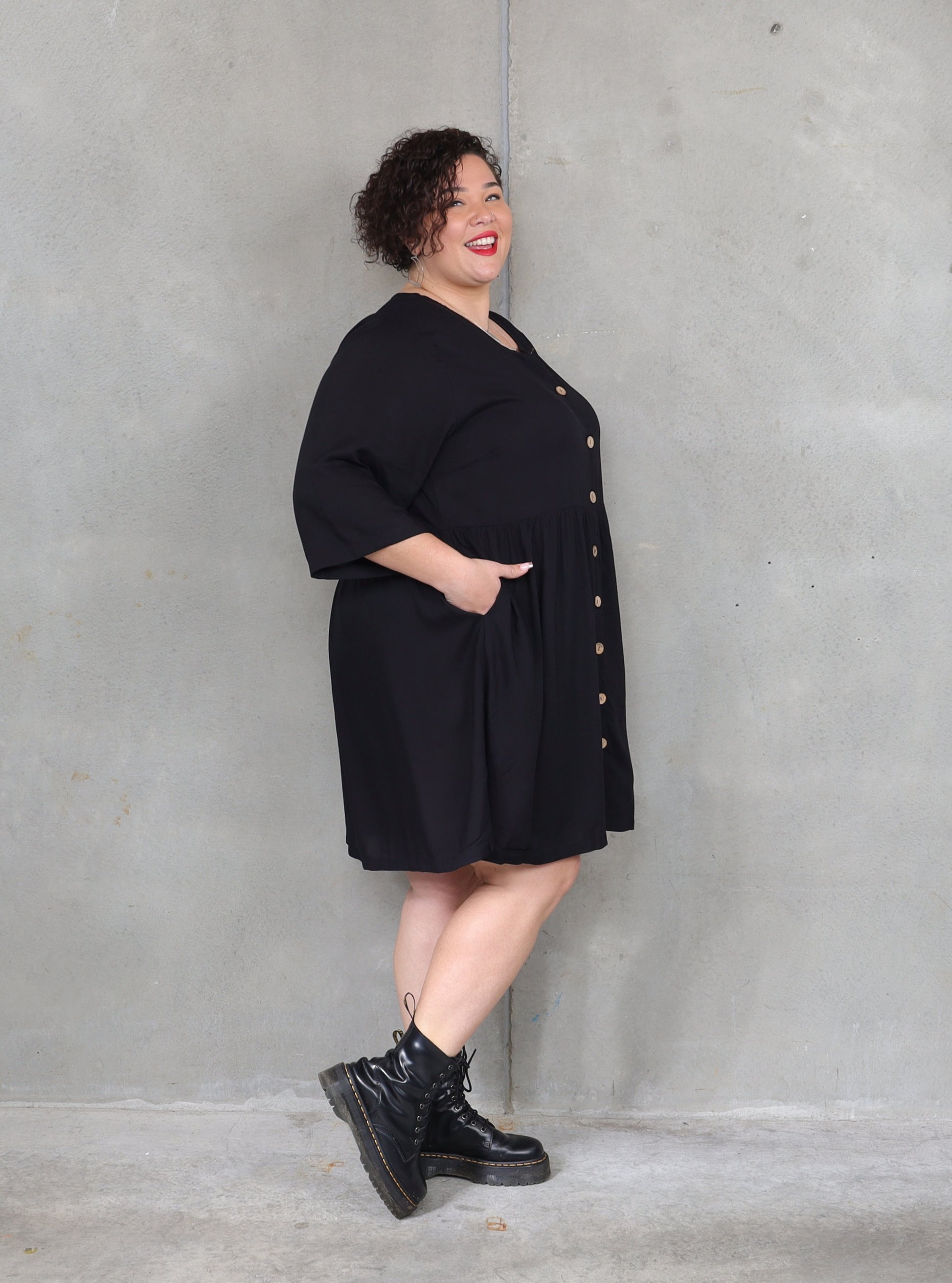 Plus Size - Black - Dress - Knee Length
