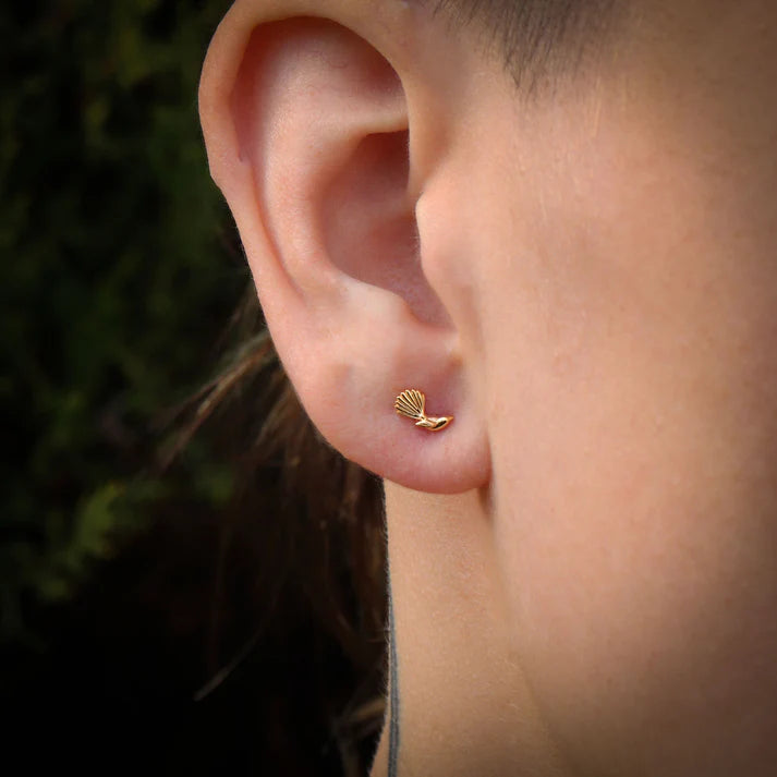 Piwakawaka Studs - Gold