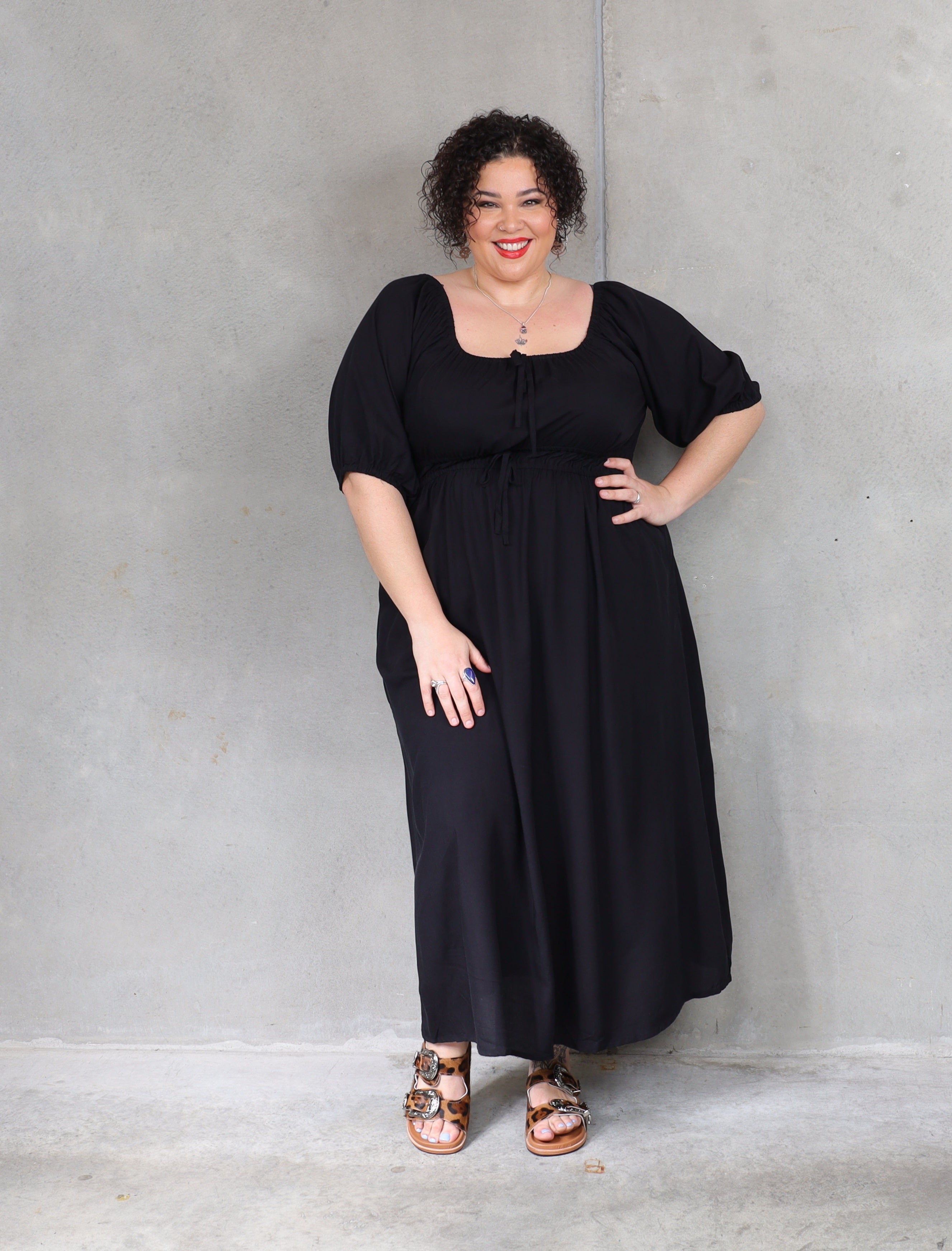 Isla Maree Drape Top - Black - NZ Womens Plus Size Clothing – Isla-Maree