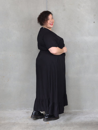 Tallulah Dress - Black - Isla-Maree - Plus Size - V-Neck- Full Length Dress