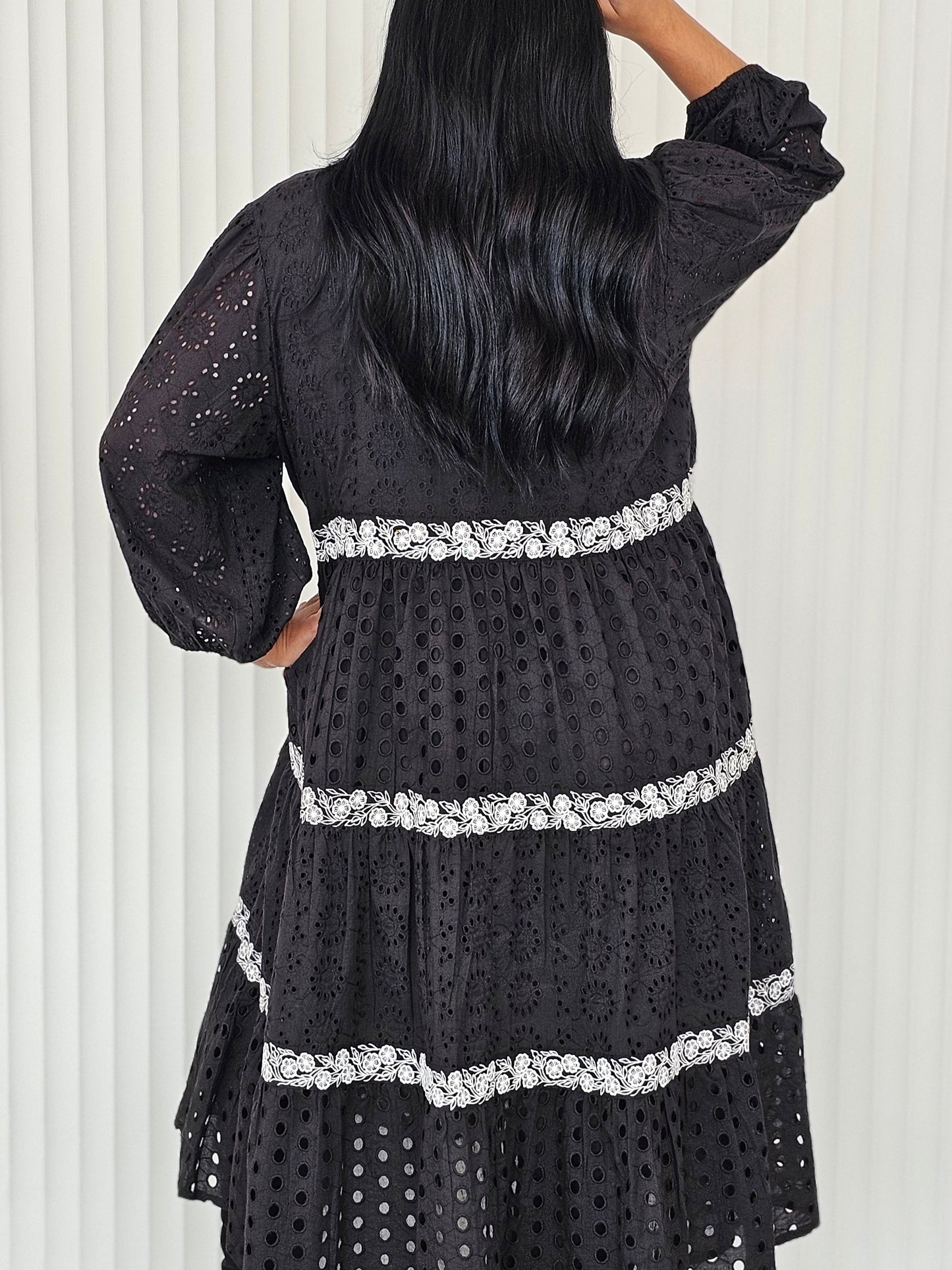 Laura Dress - Black Anglaise