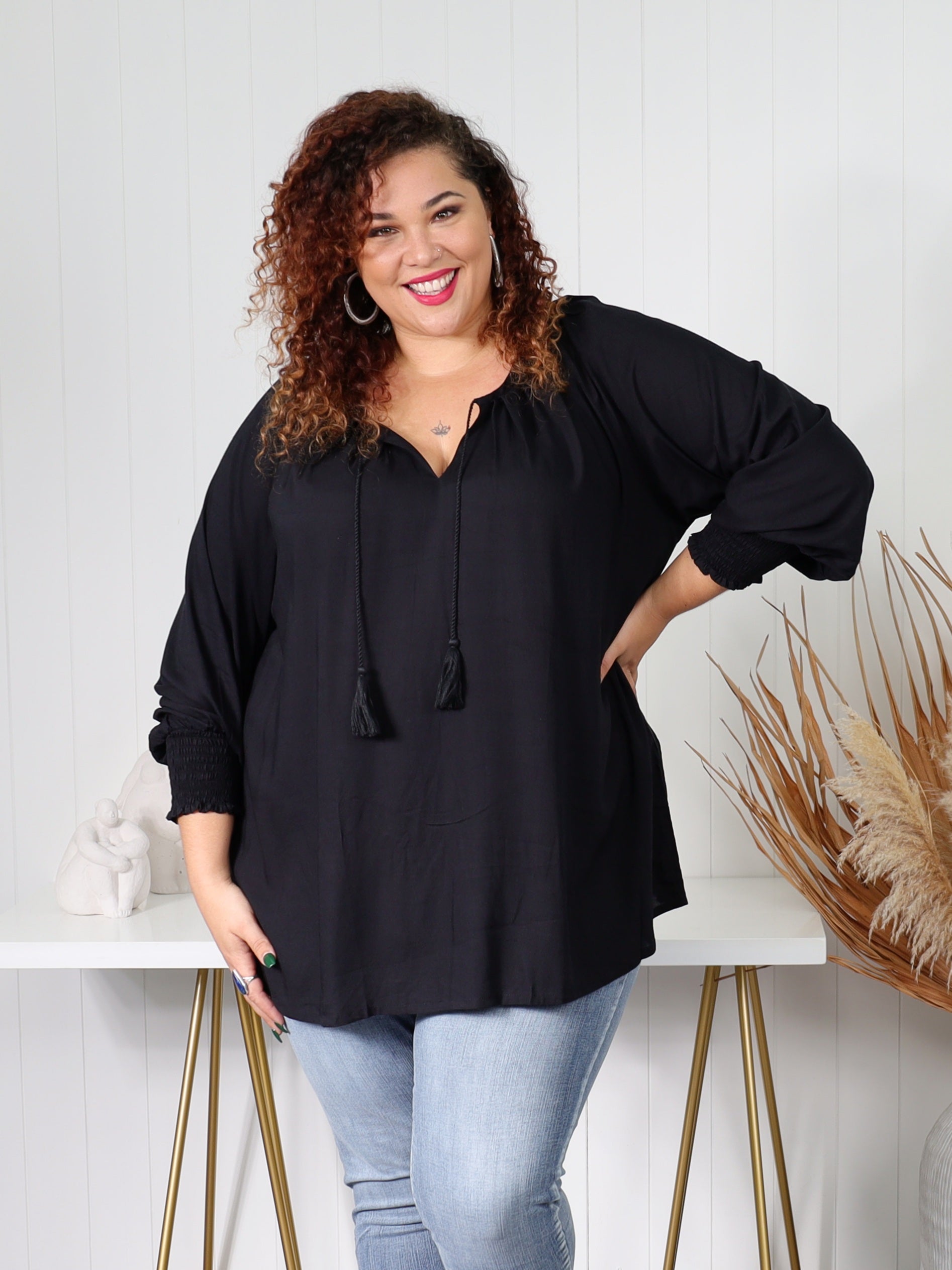 Iris Blouse - Black - Isla-Maree