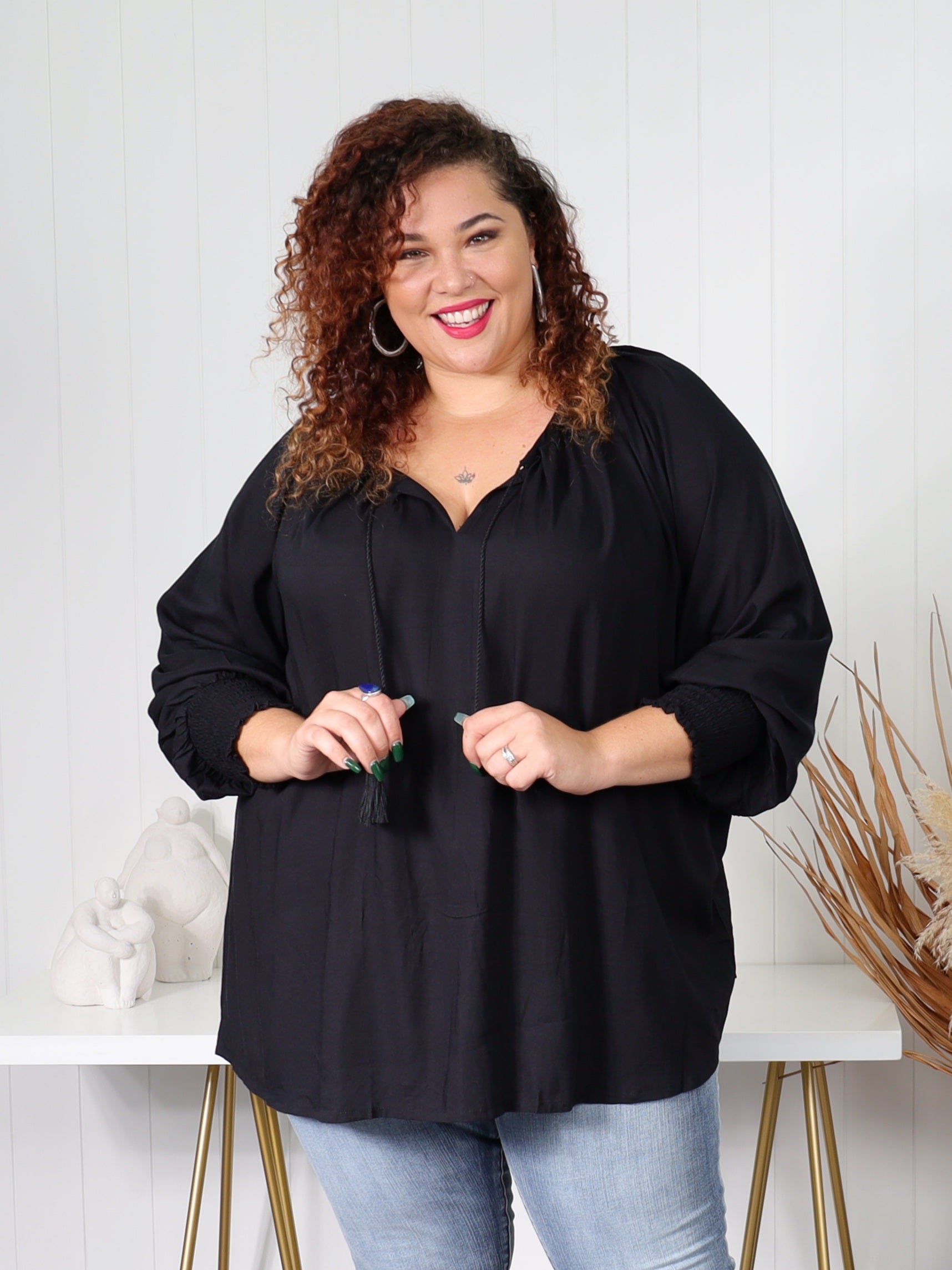 Iris Blouse - Black - Isla-Maree